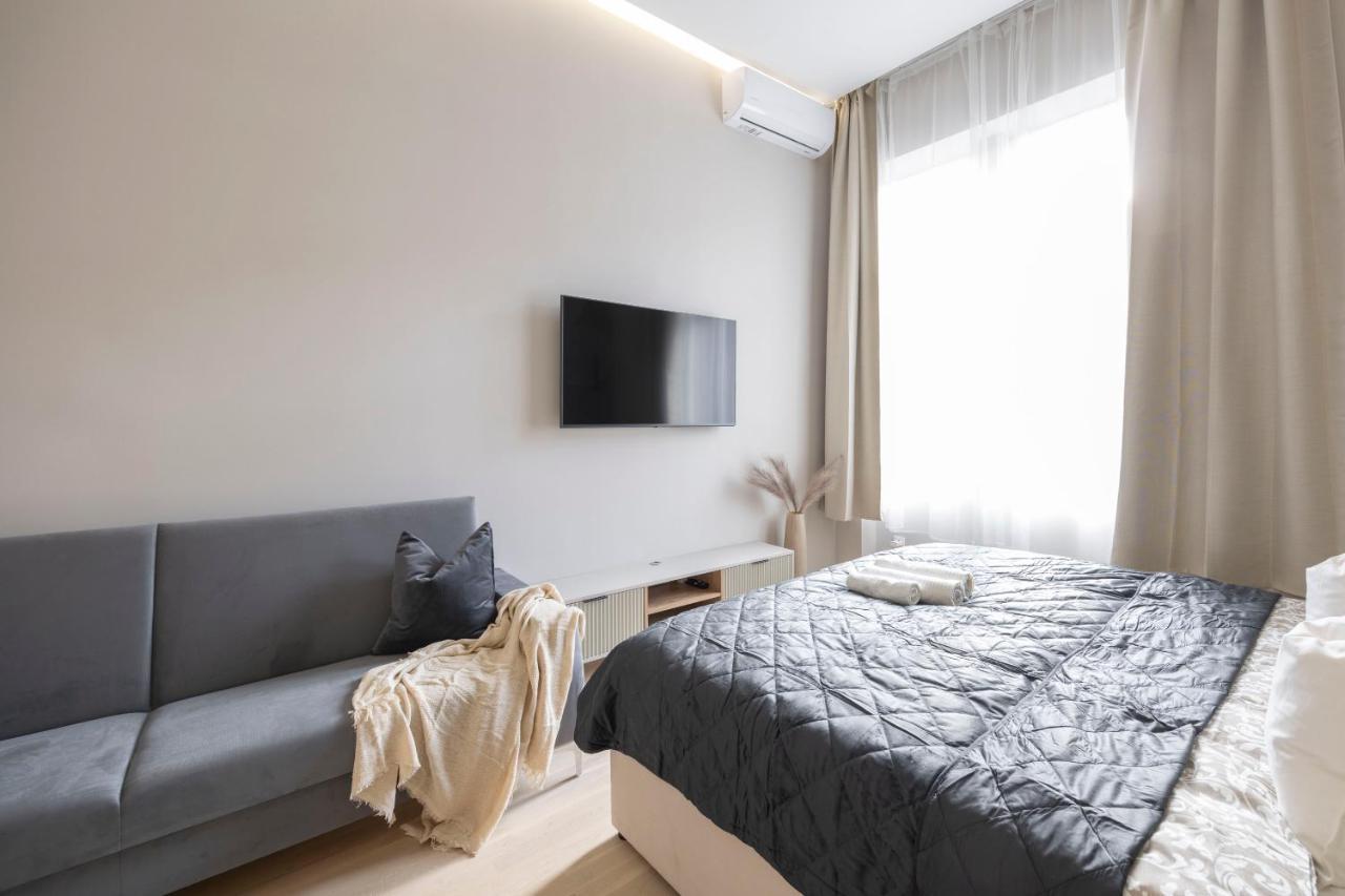 Luxurious & Spacious Central Residence With Balcony Будапеща Екстериор снимка